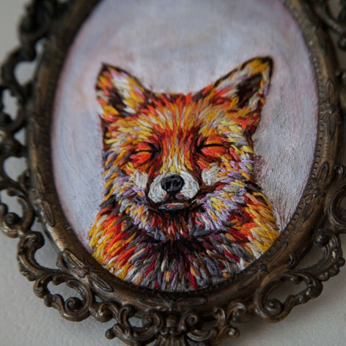 instagram:  Treading Thread with Professional Embroiderer @fiance_knowles  To see more of her intricate designs inspired by pop culture, nature and more, follow @fiance_knowles on Instagram.  “I get to immerse myself in colors at a gentle rhythm,”