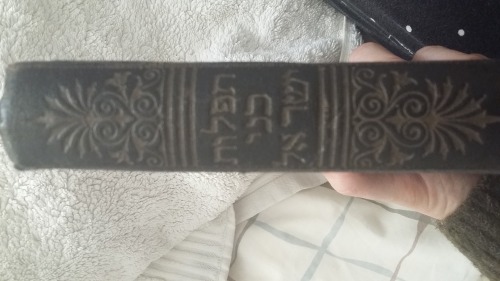cosmogyros:smalljewishgirl:We just found an old what I think is a prayer book of my grandma’s 