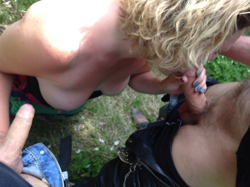 wir-suchen-sex: itsdogging90: swedishbiguy: grabbens:Doggingtäff med en biker Svenskt swinger p