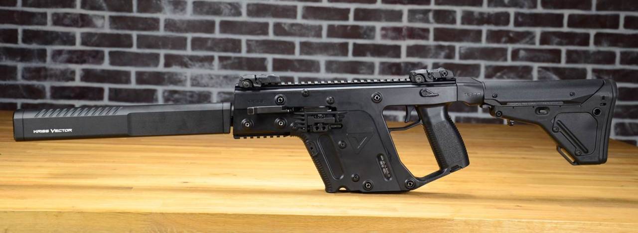 bringbackfreelove:  gunrunnerhell:  Kriss Vector Gen 2 CRBUpdated models of the Kriss