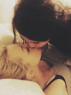 lipstick-lesbian:  ♀♡♀