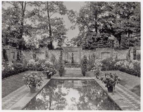 Stan Hywet Estate, the English garden, designed by Ellen Biddle Shipman (1869-1950). 