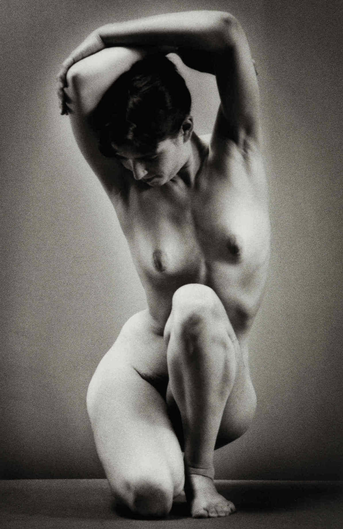 lightnessandbeauty:RUTH BERNHARD (1905–2006) - Balancing, 1971