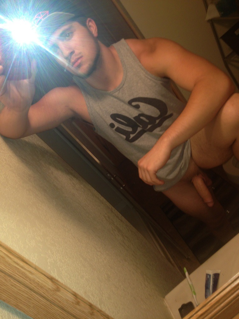 thy-kingdom-cum:  follow http://incohatus.tumblr.com!  Men…cocks…and everything