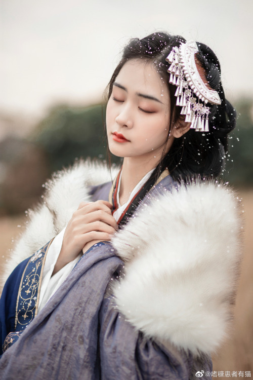 chinese hanfu by 嗜糖患者有猫