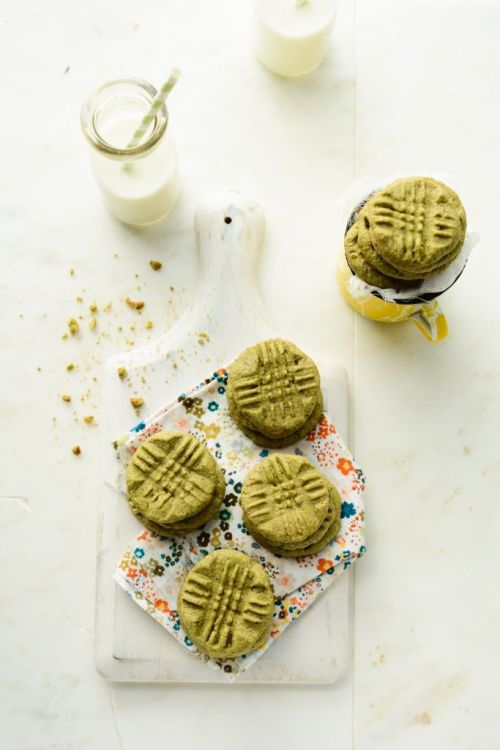 confectionerybliss: Almond &amp; Matcha Green Tea Cookies | Kiran and Tarun