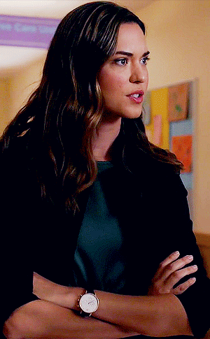 danvarias:  # a lesbian to watch out for 