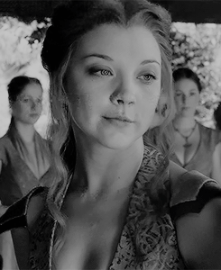 stormborn:Your grandfather gave me a necklace just like this one for my 51st name day.