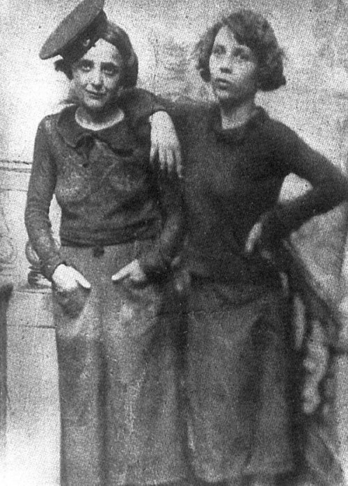 Edith Piaf and her sister