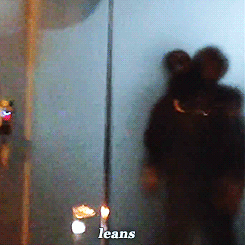 accio-xiuhan-deactivated2014081:  xiumin comforting luhan before leaving sm 