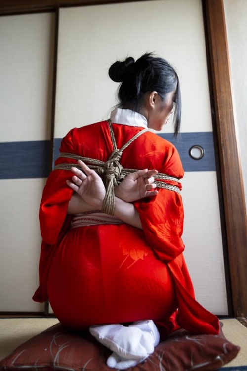 sensualhumiliation:  Helpless in Kyoto 