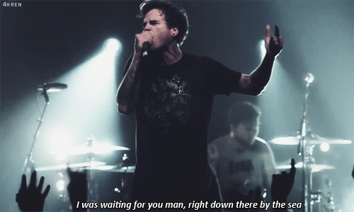 4hren:   The Amity Affliction - RIP Bon  