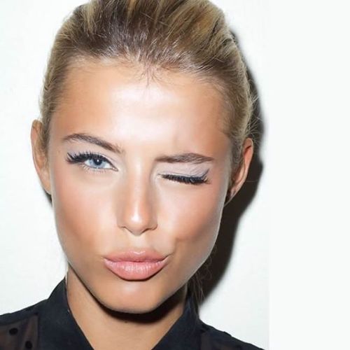 Wanna know the best sweat-proof makeup for festival season Check out swimwearworld.com/blog#Makeup