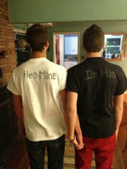 lookingfortheman:  Awwwww !!! We have to wear this !!! ^^ 
