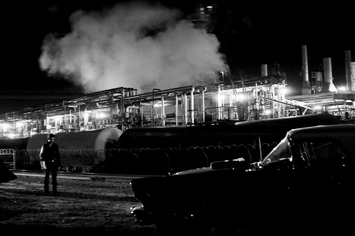 oldfilmsflicker:  A Girl Walks Home Alone at Night, 2014 (dir. Ana Lily Amirpour)