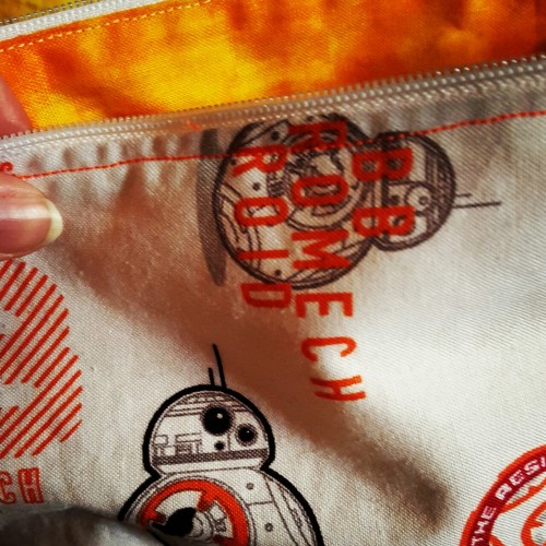 yarnaddiction: Today’s project: BB8 project bag(#1) I kind of failed at the pattern I was usin