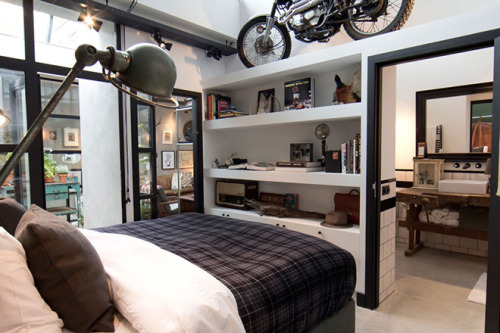 DESIGN - An old Amsterdam garage converted into an apartment.Amsterdam-based interior designers BRIC