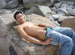 brazilianguysandboys:   brazilian boy naked in the beach