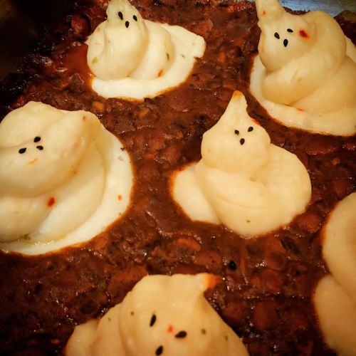 coolberniebernie:Micah made Haunted Chili I’m so happywww.instagram.com/p/CVto357P1tx/?utm_m