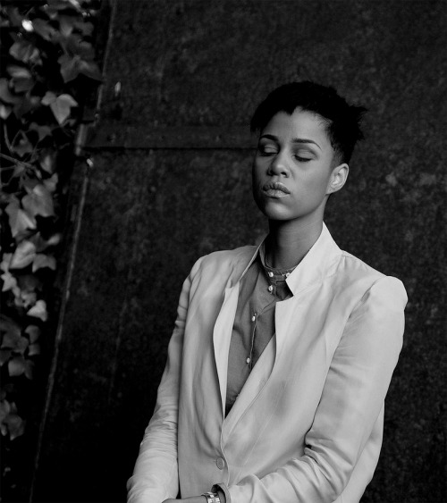 reedakas: Zawe Ashton photographed for The Independent, 2012