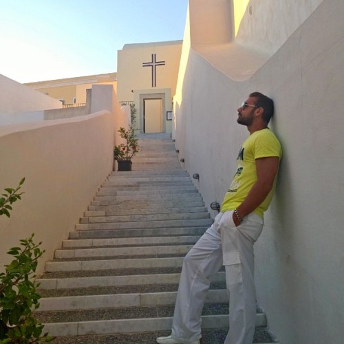 #Santorini #island #Greece #fira #vacation #relaxing #style #sun #hot #luxury #sunglasses #visitgree