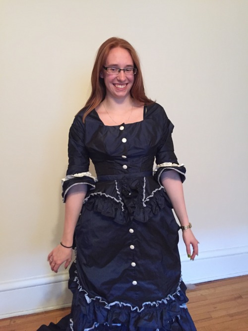 privatepenne: the-fisher-queen: IT CAME!!!!!!! The lovely dress that privatepenne made for me has ar