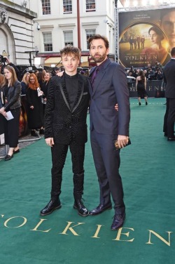 Davidtennantcom:    Photos: David Tennant Supports His Son Ty At Tolkien Premiere