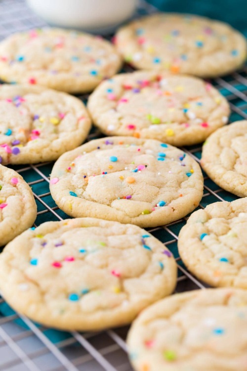 sweetoothgirl:  Funfetti Cookies