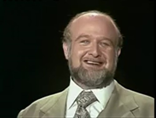 Victor Buono on The Tonight Show Starring Johnny Carson. This is from January 1, 1975.