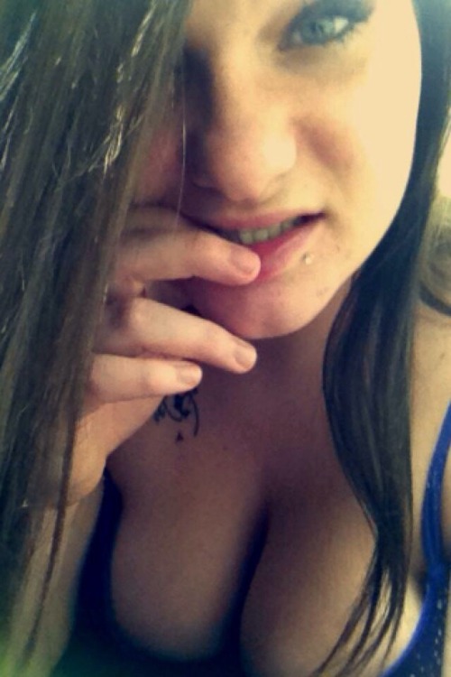 beegilly11:  So horny tonight ugh.