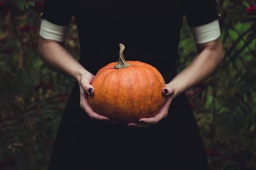 virtuallyinsane:Halloween Witch Vibes 