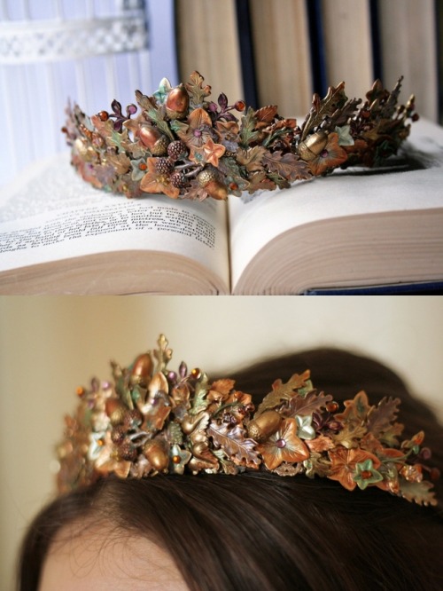 sosuperawesome: Crowns and Headbands / Necklaces Beretun Designs on Etsy See our #Etsy or #Crowns ta