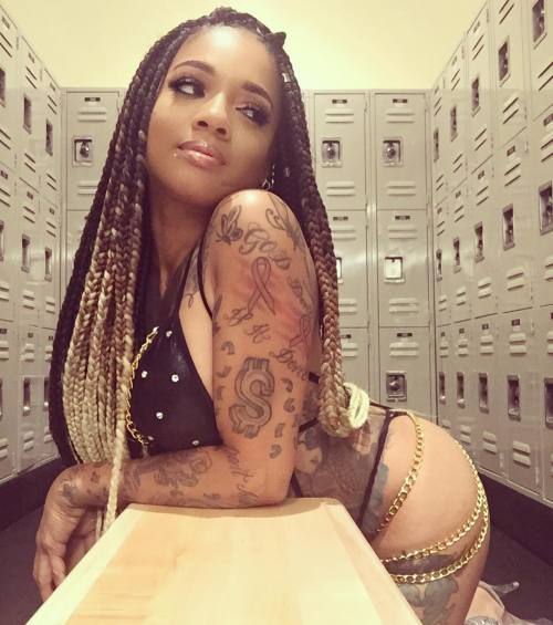 stripper-locker-room:  legion_love