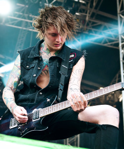 askingxalexandria:  Photo by Robin Andersson