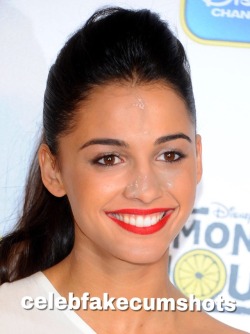 Naomi Scott Fakes