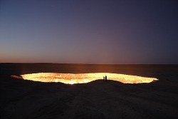 gaksdesigns:  ‘The door to Hell’. In 1971, Soviet geologists drilled into a cavern of natural gas near the Turkmen village of Derweze.The ground gave way beneath their machinery, forming a 230-foot-wide sinkhole. In order to control the emission