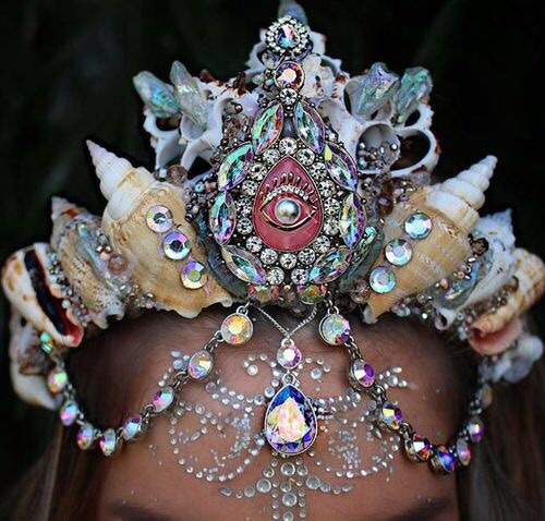 Porn trashcan-called-brain:  Mermaid crown 🎀 photos