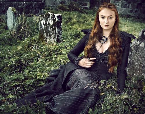 thevirtualharem:Sophie Turner
