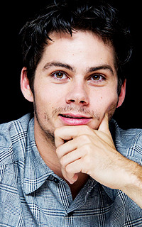 dylanobrienonline:   &ldquo;The Maze Runner&rdquo; Press Conference- 8/23  [x] 