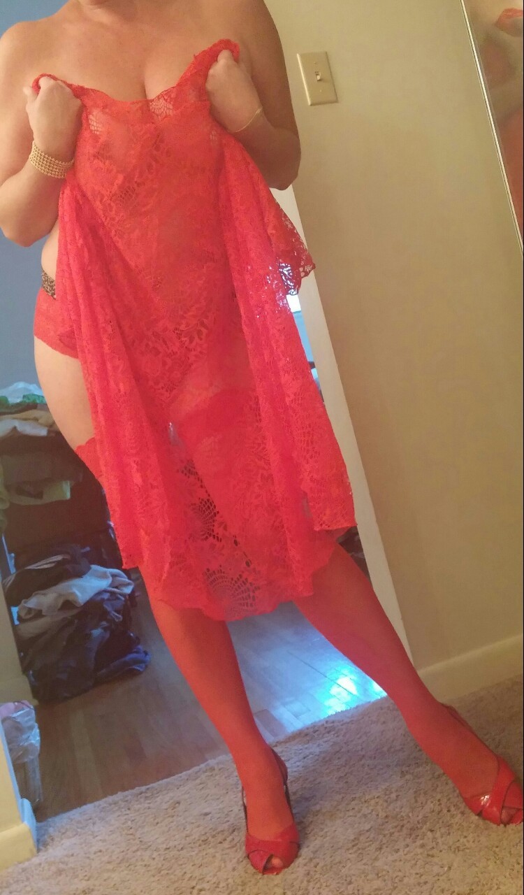 shyhousewife:  Red stockings, red panties, red lace robe