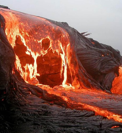opticxllyaroused:Lava Fall, Hawaii