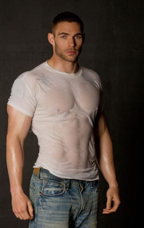 sexe ce jeune&hellip; tres lope surement 