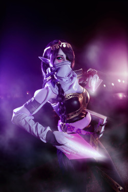 cosplayfanatics: Lanaya Templar Assassin