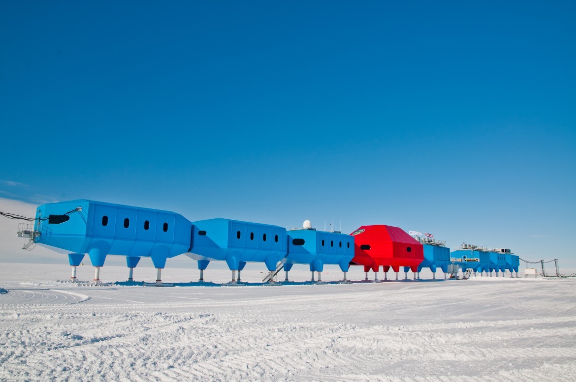 rocketumbl:  Halley VI Research Station