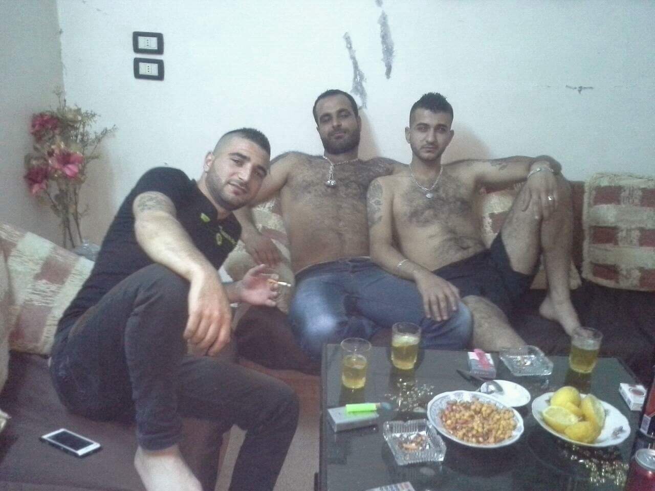 pornodiastrofikos:  Syrian machos ready to fuck