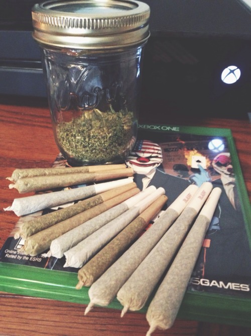 laststoneder: First submission ever, you have a dope ass blog btw :)  Joints on joints on joints  #h