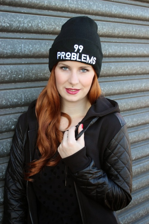 Beanie - click Sweatjacket - click Dress - click (via Feuer fangen: Outfit: 99Problems) Fashionmyleg