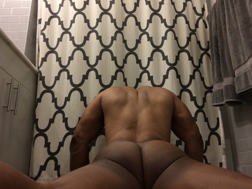 thick-yellow-cake:  Gonna be posting a lot in 2016. Look out.
