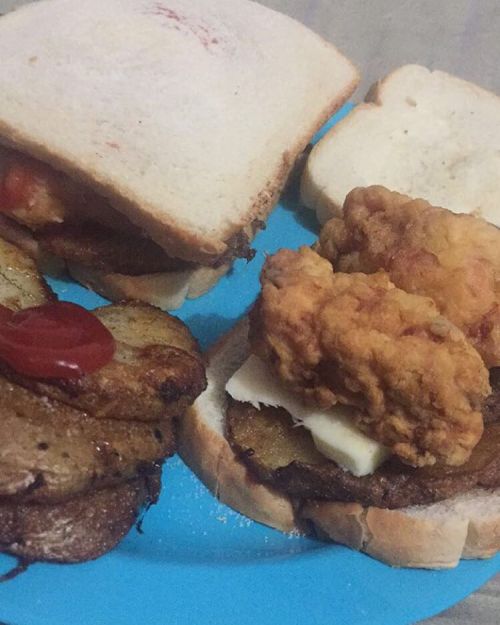 #lunch #deepfriedbaconwrappedchicken #deepfriedpotatoes #sandwich #friedgoodness