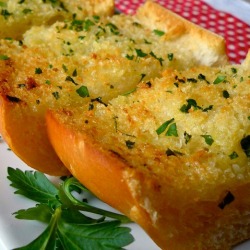 lunachicktv:  Favorite Foods   Garlic Bread 